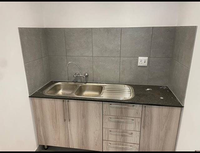 INDUSTRIAL PROPERTY TO RENT IN HIGHVELD